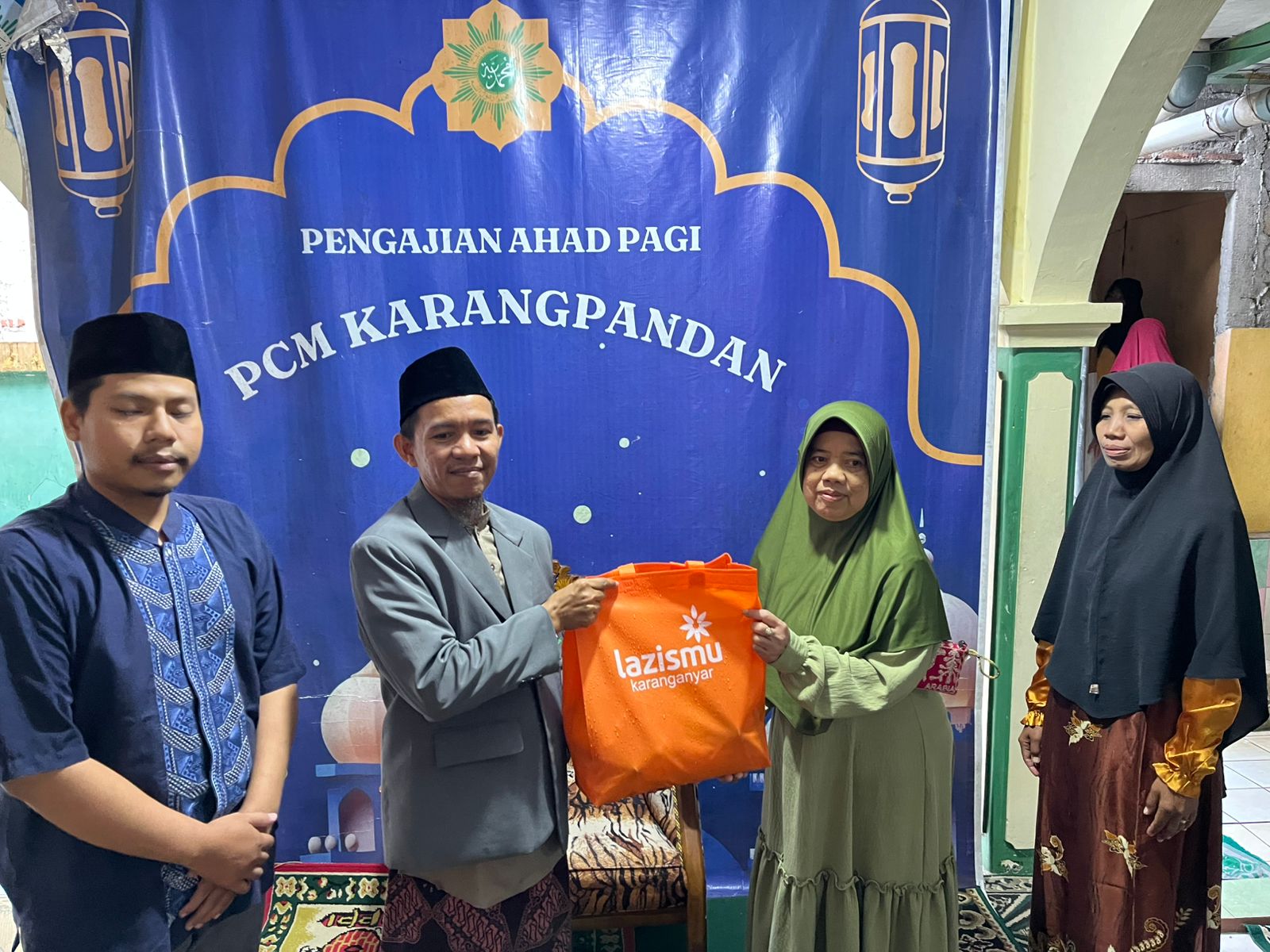 Puting Beliung Terjadi, Kepedulian Menguatkan: LAZISMU Berikan Paket Ketahanan Pangan