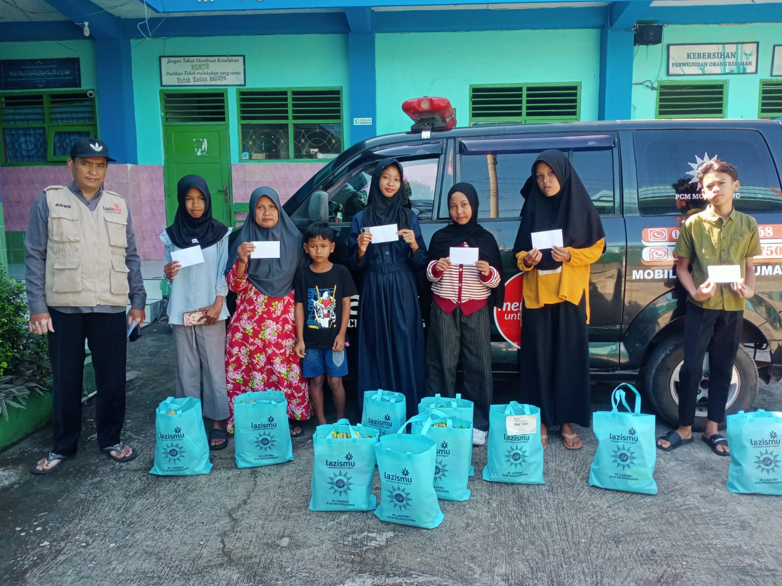 Jelang Lebaran, LAZISMU Mojogedang Lakukan Pentasarufan Zakat dan Infak dari Masyarakat - Berita Lazismu