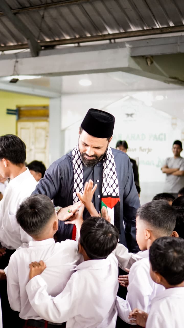 MI Muhammadiyah Bloran Sebagai Pembukan Safari Syekh Palestina di Karanganyar Bersama LAZISMU