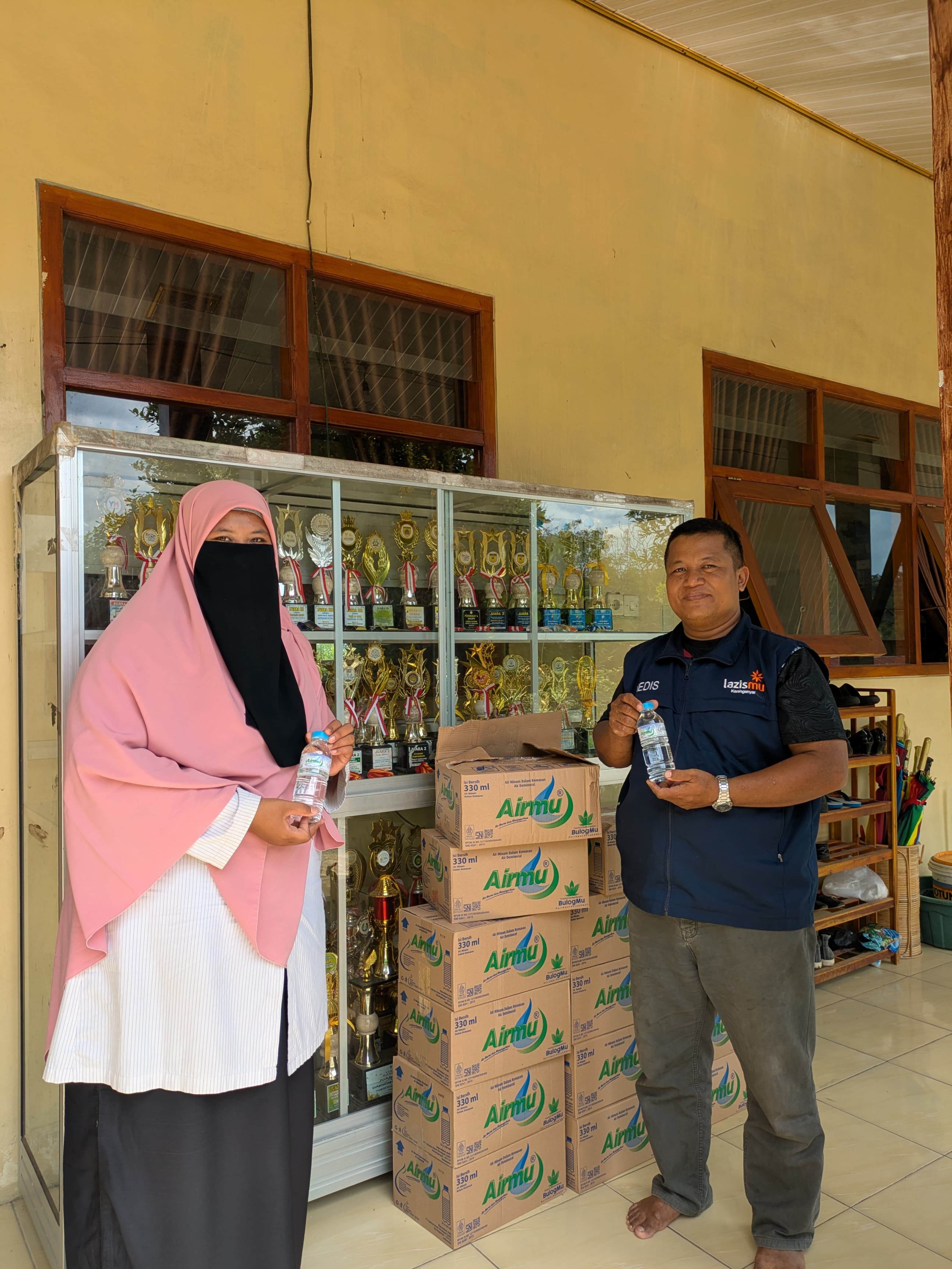 LAZISMU Mojogedang Gelar Sedekah Dengan Airmu
